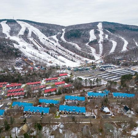 Superbe Condo Face Aux Pentes De Ski Stoneham!!! Exterior photo
